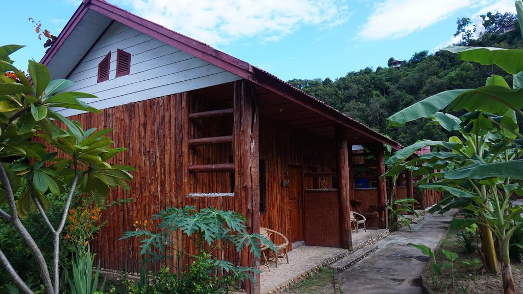 Khun Mai Baan Suan Resort Mae Ai Bagian luar foto