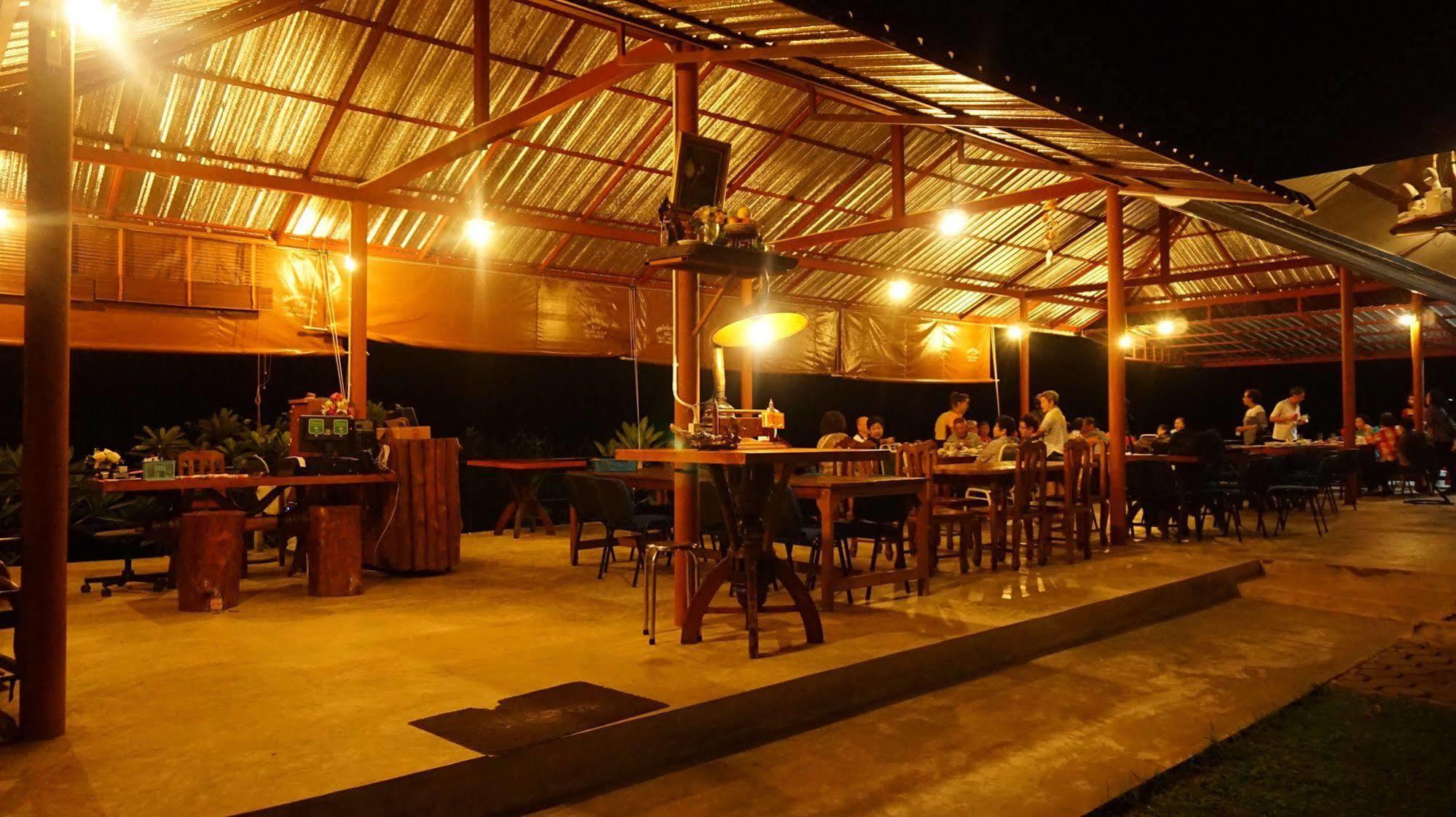 Khun Mai Baan Suan Resort Mae Ai Bagian luar foto